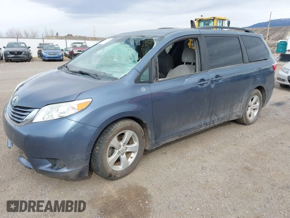 2015 Toyota Sienna LE AAS z VIN 5TDKK3DC0FS557747, wystawiony jako IAAI lot #41761226 z przebiegiem 197 705 mil mil oraz . Historia ofert i sprzedaży dostępna na DreamBid. Obrazek 17.