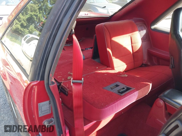 1988 Ford Mustang with VIN 1FABP41E3JF149982, listed as a IAAI auction lot 42564315 with 83,479 mi miles and . Bid and sale history available at DreamBid. Image 8.