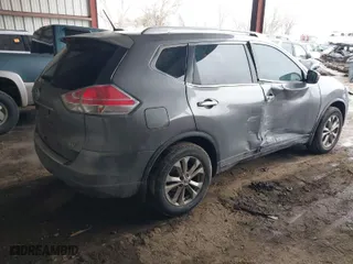 2015 Nissan Rogue SV with VIN KNMAT2MTXFP514160, listed as a IAAI auction lot 41742859 with 137,306 mi miles. Bid and sale history available at carsss.com. Image 4.