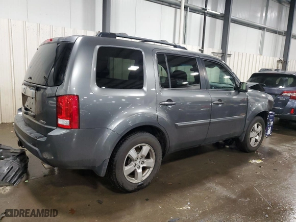 2011 Honda Pilot EX with VIN 5FNYF4H48BB055882, listed as a Copart auction lot 84212674 with 292,777 mi miles and Salvage Title. Bid and sale history available at carsss.com. Image 3.