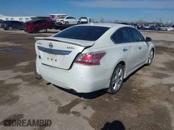 2015 Nissan Altima S z VIN 1N4BL3AP7FC436368, wystawiony jako IAAI lot #41609849 z przebiegiem 228 598 mil mil oraz . Historia ofert i sprzedaży dostępna na DreamBid. Obrazek 4.