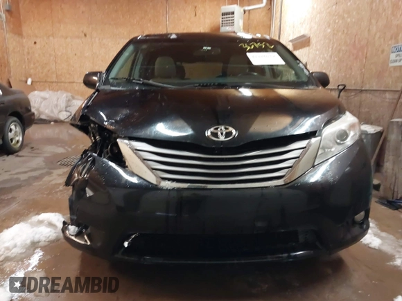 2015 Toyota Sienna Ltd with VIN 5TDDK3DCXFS122419, listed as a IAAI auction lot 41336752 with 243,567 mi miles. Bid and sale history available at carsss.com. Image 12.