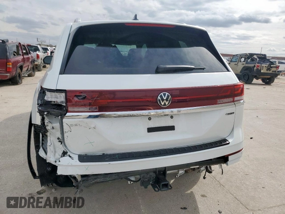 2024 Volkswagen Atlas SEL Premium R-Line z VIN 1V2FR2CA3RC574070, wystawiony jako Copart lot #50787545 z przebiegiem 9 377 mil mil oraz Szkoda całkowita • Salvage title. Historia ofert i sprzedaży dostępna na DreamBid. Obrazek 6.