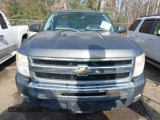 2011 Chevrolet Silverado 1500 LT with VIN 1GCNCSEA1BZ403865, listed as a IAAI auction lot 40950583 with 223,799 mi miles. Bid and sale history available at carsss.com. Image 6.