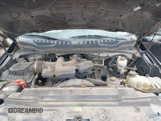 2019 Ford F-250 XL z VIN 1FT7W2B65KEF51556, wystawiony jako IAAI lot #41955220 z przebiegiem 128 460 mil mil oraz . Historia ofert i sprzedaży dostępna na DreamBid. Obrazek 10.