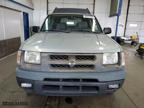 2001 Nissan Xterra XE with VIN 5N1ED28T31C556500, listed as a Copart auction lot 48357655 with 175,897 mi miles and Clean Title. Bid and sale history available at carsss.com. Image 5.