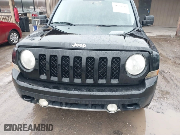 2012 Jeep Patriot Limited with VIN 1C4NJRCB4CD612364, listed as a IAAI auction lot 41556481 with 170,331 mi miles and . Bid and sale history available at carsss.com. Image 6.