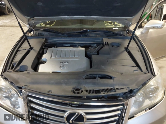 2010 Lexus ES with VIN JTHBK1EG7A2387679, listed as a IAAI auction lot 42056045 with 161,539 mi miles. Bid and sale history available at carsss.com. Image 10.