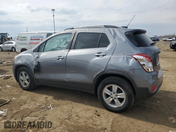 2020 Chevrolet Trax LT z VIN 3GNCJLSB4LL251497, wystawiony jako Copart lot #53252815 z przebiegiem 59 781 mil mil oraz Nie do naprawy. Historia ofert i sprzedaży dostępna na DreamBid. Obrazek 2.