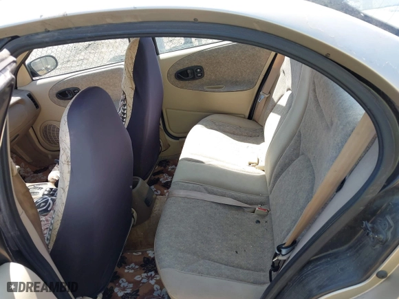 1996 Saturn SL with VIN 1G8ZH5288TZ230864, listed as a IAAI auction lot 42116703 with 104,387 mi miles. Bid and sale history available at carsss.com. Image 8.