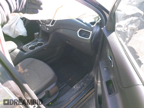 2020 Chevrolet Equinox LT with VIN 3GNAXKEV6LS677638, listed as a IAAI auction lot 41746460 with 81,280 mi miles. Bid and sale history available at carsss.com. Image 5.
