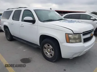 2008 Chevrolet Suburban LTZ с VIN 1GNFC16048R229603, выставлен на аукционе IAAI как лот 41304057 с пробегом 210 765 миль миль и . История ставок и продаж доступна на DreamBid. Изображение 1.