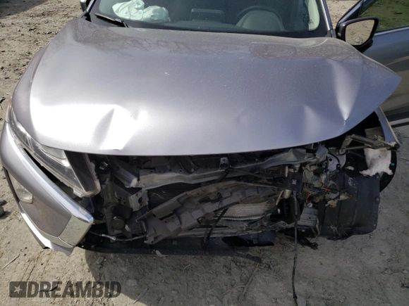 2018 Mitsubishi Eclipse Cross SE z VIN JA4AT5AA4JZ038449, wystawiony jako Copart lot #48662315 z przebiegiem 61 320 mil mil oraz Nie do naprawy. Historia ofert i sprzedaży dostępna na DreamBid. Obrazek 12.