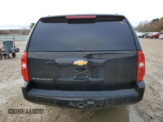 2014 Chevrolet Suburban LT with VIN 1GNSCJE01ER222961, listed as a Copart auction lot 84841744 with 168,131 mi miles and Salvage title. Bid and sale history available at DreamBid. Image 6.