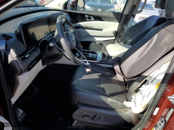 2023 Kia Carnival SX Prestige with VIN KNDNE5H33P6281964, listed as a Copart auction lot 71970384 with 20,385 mi miles and Salvage Title. Bid and sale history available at carsss.com. Image 7.