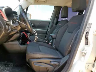2017 Jeep Renegade Trailhawk z VIN ZACCJBCB5HPE59954, wystawiony jako Copart lot #58703705 z przebiegiem 155 407 mil mil oraz Szkoda całkowita • Salvage title. Historia ofert i sprzedaży dostępna na DreamBid. Obrazek 7.