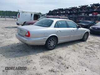 2004 Jaguar XJ 8 z VIN SAJWA71C24SG32778, wystawiony jako IAAI lot #42265164 z przebiegiem 155 872 mil mil oraz . Historia ofert i sprzedaży dostępna na DreamBid. Obrazek 4.