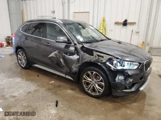 2017 BMW X1 xDrive28i with VIN WBXHT3C39H5F73260, listed as a Copart auction lot 51144415 with 93,737 mi miles and Clean Title. Bid and sale history available at carsss.com. Image 4.