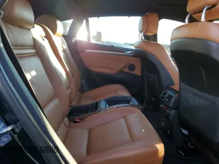 2013 BMW X6 xDrive35i z VIN 5UXFG2C5XDL786031, wystawiony jako Copart lot #42719395 z przebiegiem 95 920 mil mil oraz Szkoda całkowita • Salvage title. Historia ofert i sprzedaży dostępna na DreamBid. Obrazek 11.