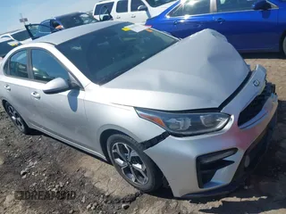 2019 Kia Forte LXS с VIN 3KPF24AD8KE058557, выставлен на аукционе IAAI как лот 41883492 с пробегом 112 483 миль миль и . История ставок и продаж доступна на DreamBid. Изображение 1.