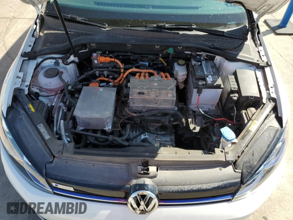2019 Volkswagen Golf SEL Premium с VIN WVWPR7AU1KW910142, выставлен на аукционе Copart как лот 70452434 с пробегом 35 702 миль миль и Списание • Salvage title. История ставок и продаж доступна на DreamBid. Изображение 11.