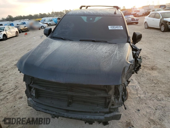 2023 Chevrolet Suburban LT with VIN 1GNSCCKD1PR555635, listed as a Copart auction lot 43834915 with 32,982 mi miles and Salvage Title. Bid and sale history available at DreamBid. Image 5.