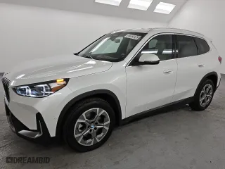 2023 BMW X1 xDrive28i with VIN WBX73EF05P5X65344, listed as a Copart auction lot 52829255 with 27,917 mi miles and Clean Title. Bid and sale history available at carsss.com. Image 1.