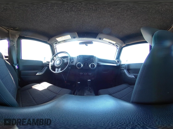 2011 Jeep Wrangler Rubicon z VIN 1J4BA6D11BL556342, wystawiony jako IAAI lot #42465252 z przebiegiem 80 377 mil mil oraz . Historia ofert i sprzedaży dostępna na DreamBid. Obrazek 18.