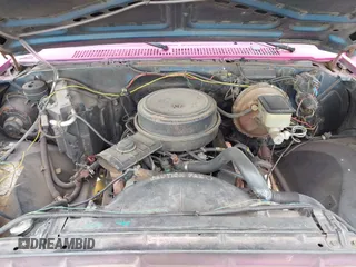 1981 Chevrolet Suburban z VIN 1G8EK16L5BF127764, wystawiony jako IAAI lot #42062572 z przebiegiem 83 014 mil mil oraz . Historia ofert i sprzedaży dostępna na DreamBid. Obrazek 10.