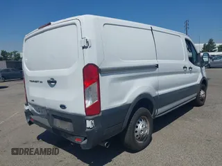 2023 Ford Transit z VIN 1FTYE2Y89PKA72629, wystawiony jako IAAI lot #42633315 z przebiegiem 61 547 mil mil oraz . Historia ofert i sprzedaży dostępna na DreamBid. Obrazek 4.