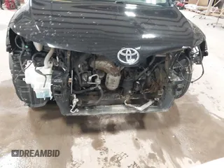 2010 Toyota Venza with VIN 4T3ZK3BB2AU025903, listed as a IAAI auction lot 41850784 with 176,930 mi miles. Bid and sale history available at carsss.com. Image 6.