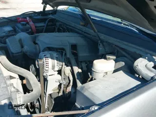 2009 Chevrolet Tahoe 2LT with VIN 1GNFK23009R103544, listed as a IAAI auction lot 42642422 with 300,378 mi miles and . Bid and sale history available at DreamBid. Image 22.