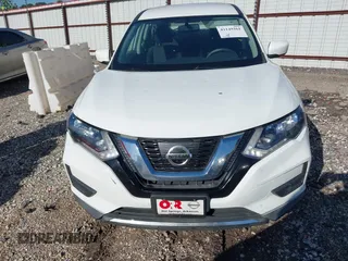 2017 Nissan Rogue SV z VIN KNMAT2MTXHP609952, wystawiony jako IAAI lot #42149361 z przebiegiem 105 911 mil mil oraz . Historia ofert i sprzedaży dostępna na DreamBid. Obrazek 12.