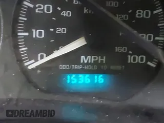 2000 Chevrolet S-10 LS with VIN 1GCCS19W2Y8203649, listed as a IAAI auction lot 41710234 with 153,616 mi miles. Bid and sale history available at carsss.com. Image 7.
