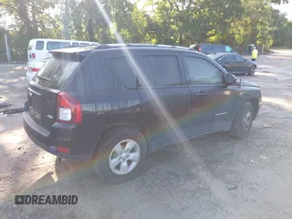2016 Jeep Compass Latitude with VIN 1C4NJCEA2GD666544, listed as a IAAI auction lot 42549168 with 49,567 mi miles and . Bid and sale history available at DreamBid. Image 4.
