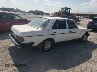 1980 Mercedes-Benz 300 с VIN WDB12313012192421, выставлен на аукционе Copart как лот 68878594 с пробегом 183 928 миль миль и Чистый • Clean title. История ставок и продаж доступна на DreamBid. Изображение 3.