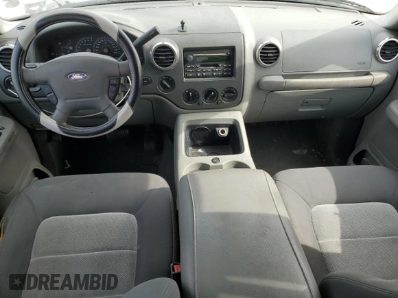 2004 Ford Expedition Special Service with VIN 1FMPU16L04LB69865, listed as a Copart auction lot 50208645 with 199,660 mi miles and Salvage title. Bid and sale history available at DreamBid. Image 8.