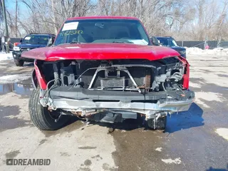 2003 Chevrolet Silverado 1500 LS with VIN 2GCEK19T931230082, listed as a IAAI auction lot 41625382 with 204,638 mi miles. Bid and sale history available at carsss.com. Image 6.