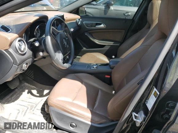 2015 Mercedes-Benz GLA 250 z VIN WDCTG4GB2FJ143343, wystawiony jako Copart lot #55660055 z przebiegiem 108 762 mil mil oraz Szkoda całkowita • Salvage title. Historia ofert i sprzedaży dostępna na DreamBid. Obrazek 7.