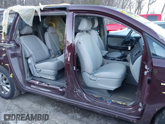 2020 Kia Sedona LX with VIN KNDMB5C18L6617371, listed as a IAAI auction lot 41378524 with 59,092 mi miles. Bid and sale history available at carsss.com. Image 14.