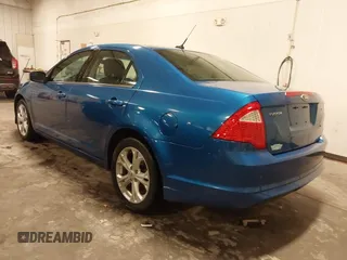 2012 Ford Fusion SE z VIN 3FAHP0HA8CR420451, wystawiony jako IAAI lot #42078163 z przebiegiem 131 049 mil mil oraz . Historia ofert i sprzedaży dostępna na DreamBid. Obrazek 3.