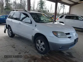 2003 Mitsubishi Outlander XLS with VIN JA4LZ41G33U092413, listed as a IAAI auction lot 41904961 with 178,691 mi miles. Bid and sale history available at carsss.com. Image 1.