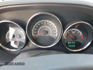 2010 Dodge Caliber Mainstreet z VIN 1B3CB3HA0AD641764, wystawiony jako Copart lot #52440225 z przebiegiem 125 123 mil mil oraz Szkoda całkowita • Salvage title. Historia ofert i sprzedaży dostępna na DreamBid. Obrazek 9.
