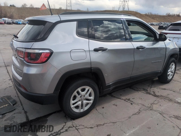 2017 Jeep Compass Sport z VIN 3C4NJDAB3HT656265, wystawiony jako Copart lot #50560125 z przebiegiem 49 558 mil mil oraz Szkoda całkowita • Salvage title. Historia ofert i sprzedaży dostępna na DreamBid. Obrazek 3.