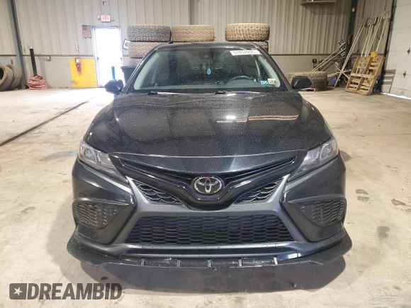 2024 Toyota Camry SE with VIN 4T1G11AK8RU842152, listed as a Copart auction lot 51452055 with 107,511 mi miles and Salvage Title. Bid and sale history available at carsss.com. Image 5.
