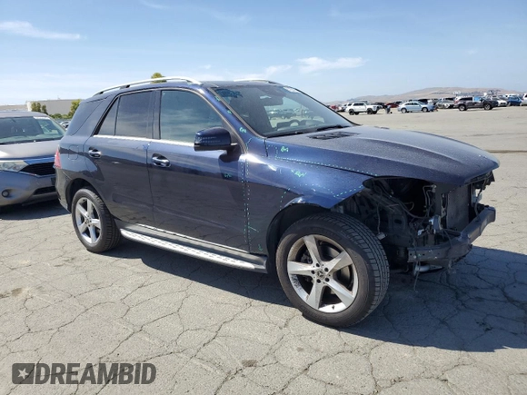 2017 Mercedes-Benz GLE 350 z VIN 4JGDA5HB3HA907859, wystawiony jako Copart lot #57353925 z przebiegiem 72 249 mil mil oraz Szkoda całkowita • Salvage title. Historia ofert i sprzedaży dostępna na DreamBid. Obrazek 4.