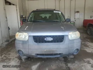 2007 Ford Escape XLS with VIN 1FMCU02Z47KA50729, listed as a Copart auction lot 62275934 with 304,945 mi miles and Salvage Title. Bid and sale history available at carsss.com. Image 5.