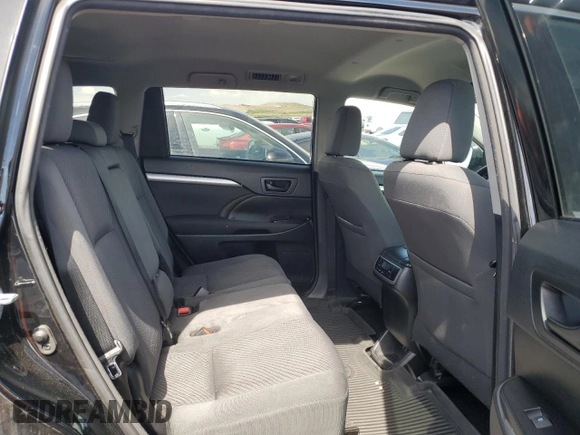 2018 Toyota Highlander LE with VIN 5TDBZRFH2JS875952, listed as a Copart auction lot 51702965 with 123,797 mi miles and Salvage title. Bid and sale history available at DreamBid. Image 11.