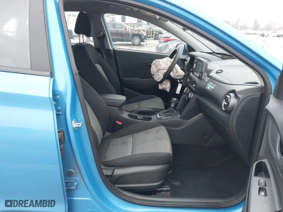 2019 Hyundai Kona SE with VIN KM8K12AA4KU227000, listed as a IAAI auction lot 41106840 with 143,657 mi miles. Bid and sale history available at carsss.com. Image 5.