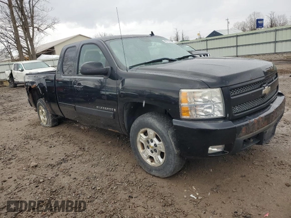 2007 Chevrolet Silverado 1500 1LT with VIN 1GCEK19087Z525953, listed as a Copart auction lot 49718225 with 124,641 mi miles and Clean Title. Bid and sale history available at DreamBid. Image 4.